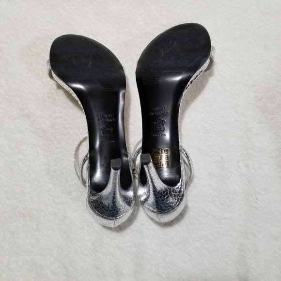 Stuart Weitzman silver patent leather heels - Picture 6 of 8